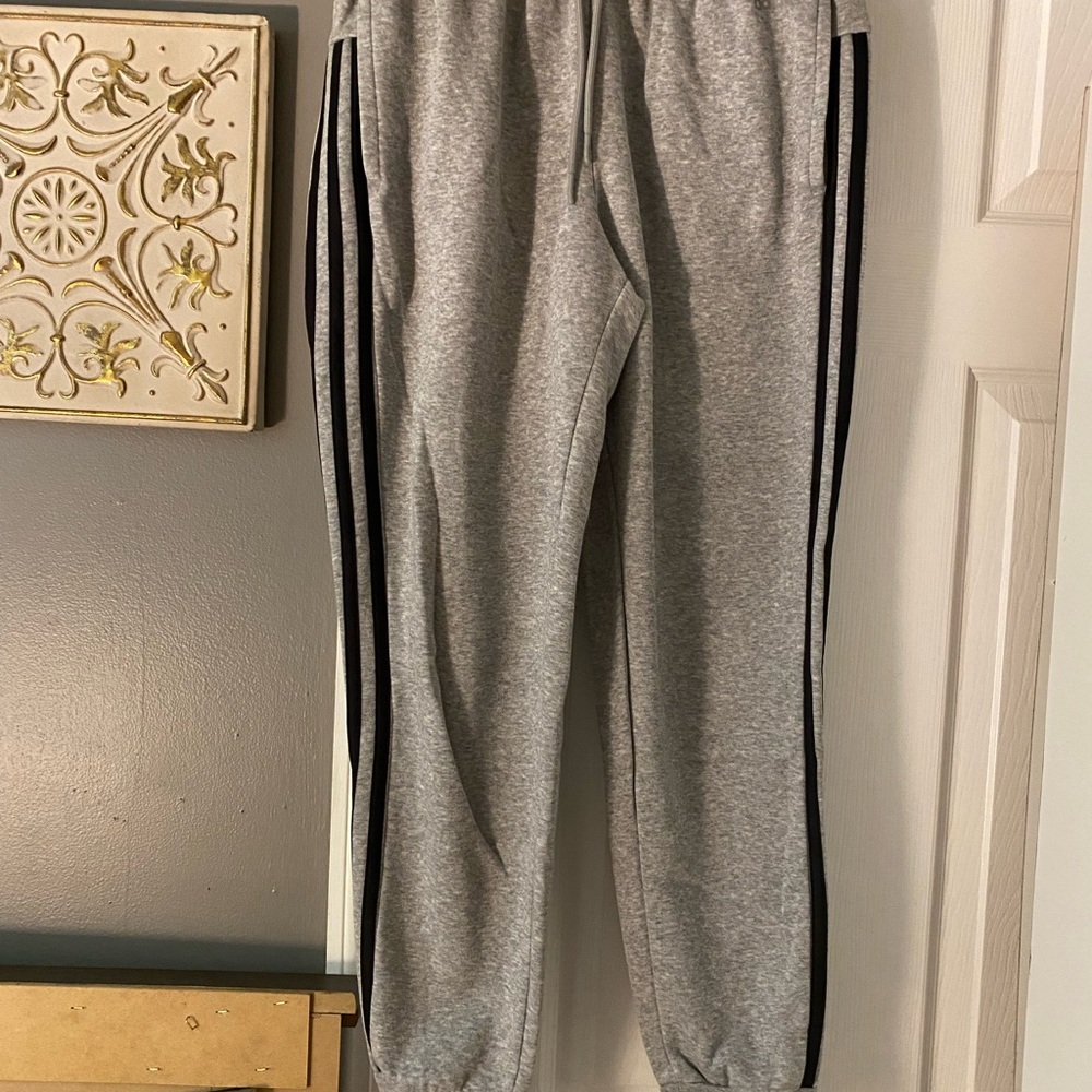 Like new! Adidas joggers